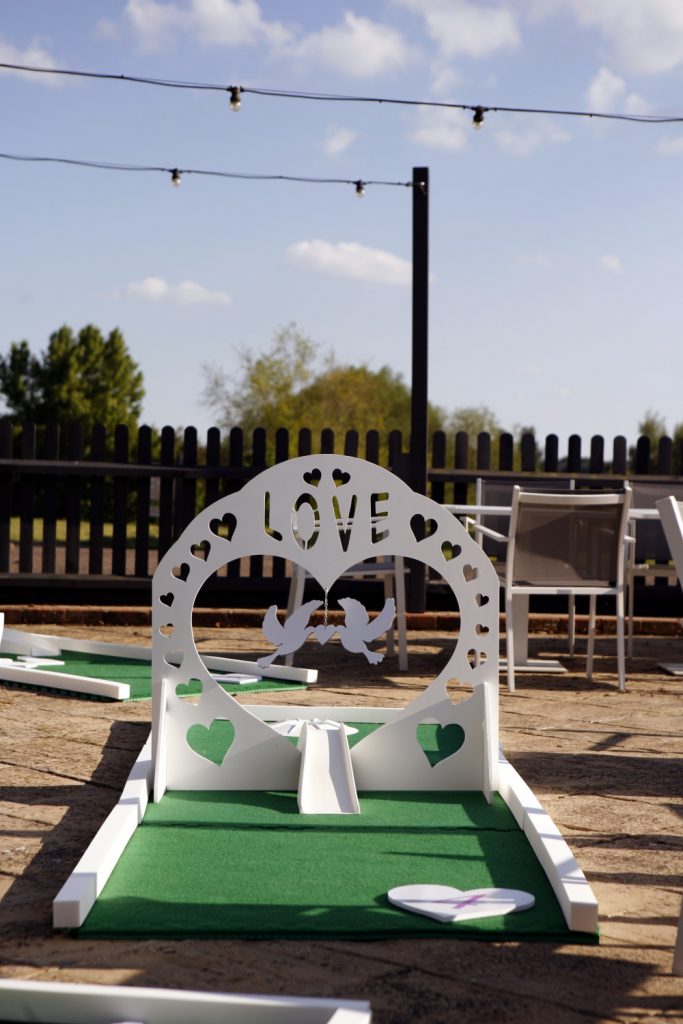 White wedding course minigolf crazy golf love obstacle